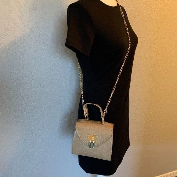 The Lock Croc Satchel/ Crossbody Handbag in Beige - NWT - Picture 4 of 7